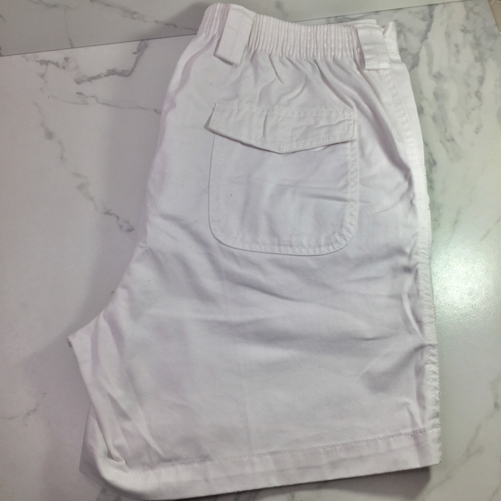 Weekender | Short - Picture 3 of 6